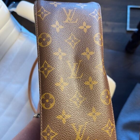 Louis Vuitton Looping Bag - Picture 8 of 11